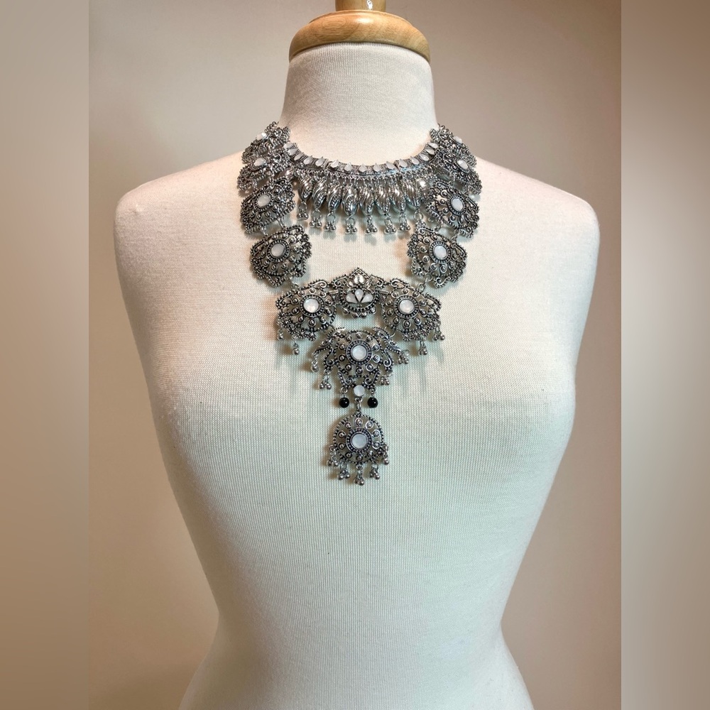 BOHO STATEMENT NECKLACE